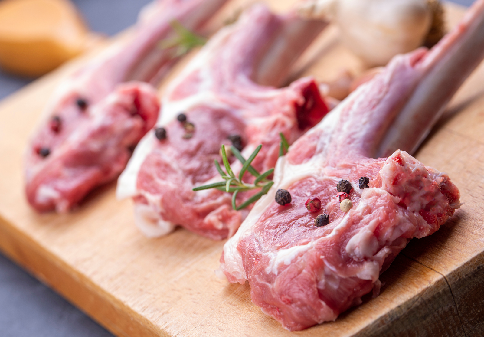 Premium lamb chops with herbs